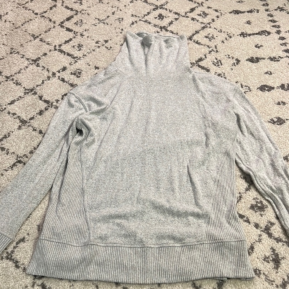 Eddie Bauer thin turtleneck sweater